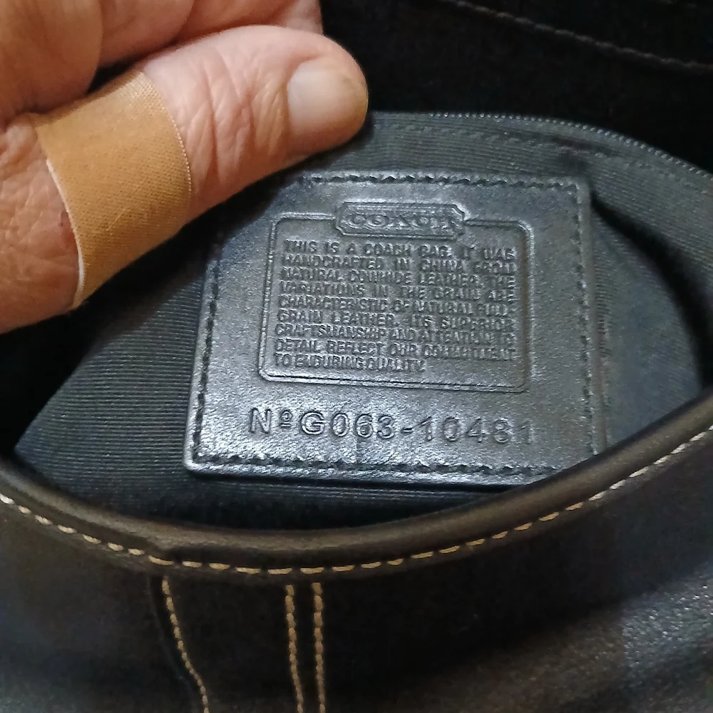 Sold!! Coach Vintage Y2K Soho Leather Flap Buckle Leather Shoulder Bag - Picture 10 of 13